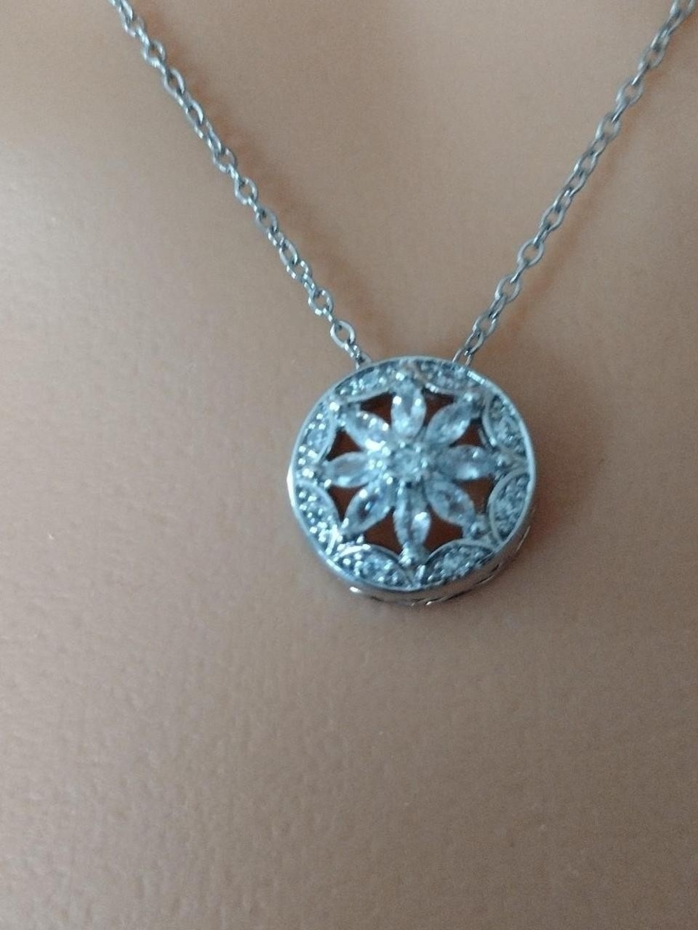 Silver Floral Halo Pendant Necklace - Women’s Jewelry